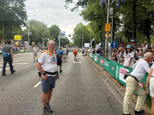 Publiek aanmoedigen op de tribunes