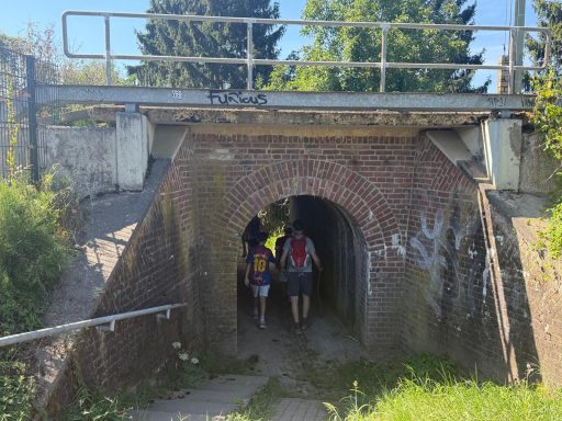 Onderdoorgang van het spoor