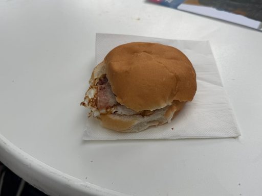 Broodje ei met spek in Overasselt